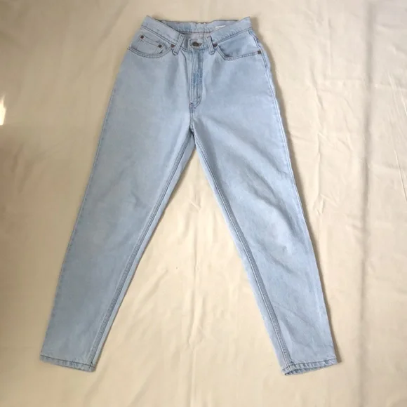 Vintage Levi’s 512 Light Wash Jeans